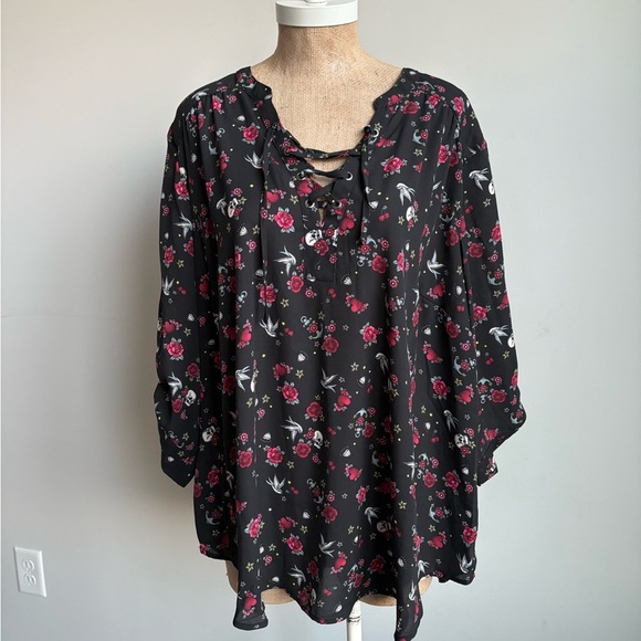 TORRID Harper 3/4 Sleeve Lace Up Blouse Size 3X - Picture 6 of 9